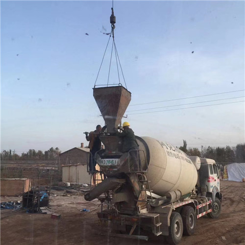 五寨县“精准瞄准”—— 吊车的 “定位导航” 技术